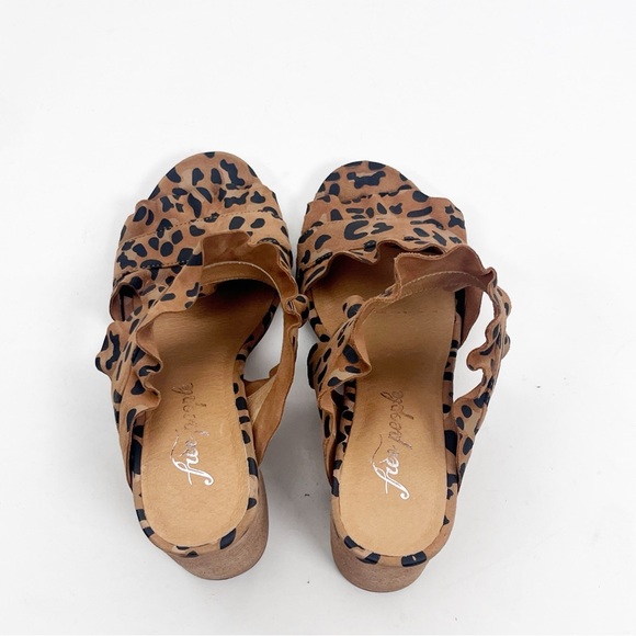 FREE PEOPLE Rosie Animal Print Ruffle Straps Slip On Heels Size EU 37 - Picture 9 of 11